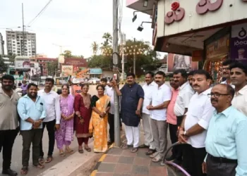 Mangaluru: MLA Vedavyas Kamath Inaugurates Dasara Illumination.